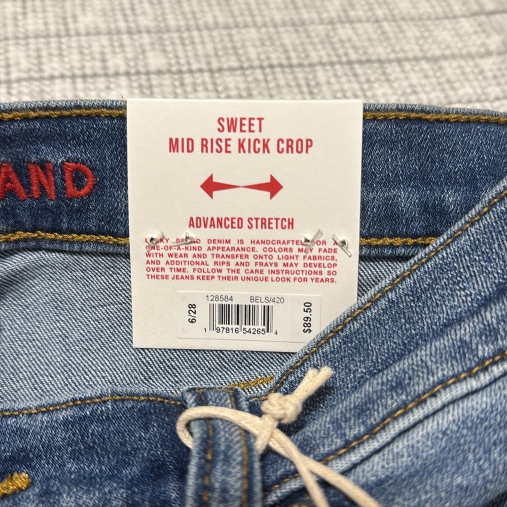 Lucky brand size 6/28 sweet mid-rise kick crop advanced stretch blue jeans NWT - Picture 3 of 4